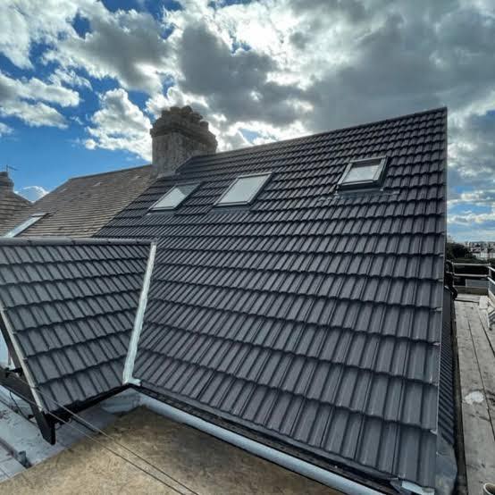 Roof replacement in Penryn